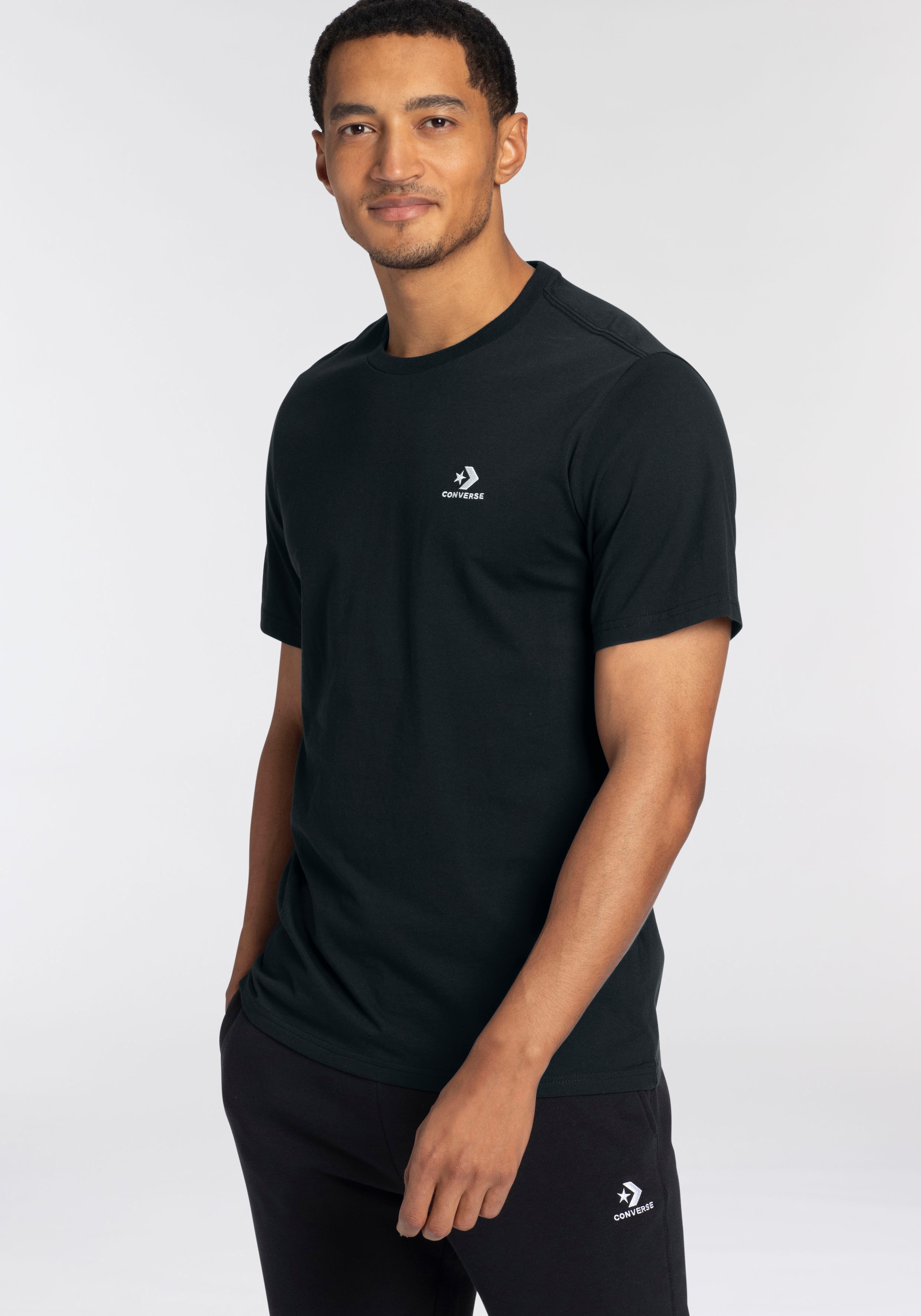 Converse T-Shirt »GO-TO EMBROIDERED STAR CHEVRON TEE«, Unisex online  bestellen bei Jelmoli-Versand Schweiz