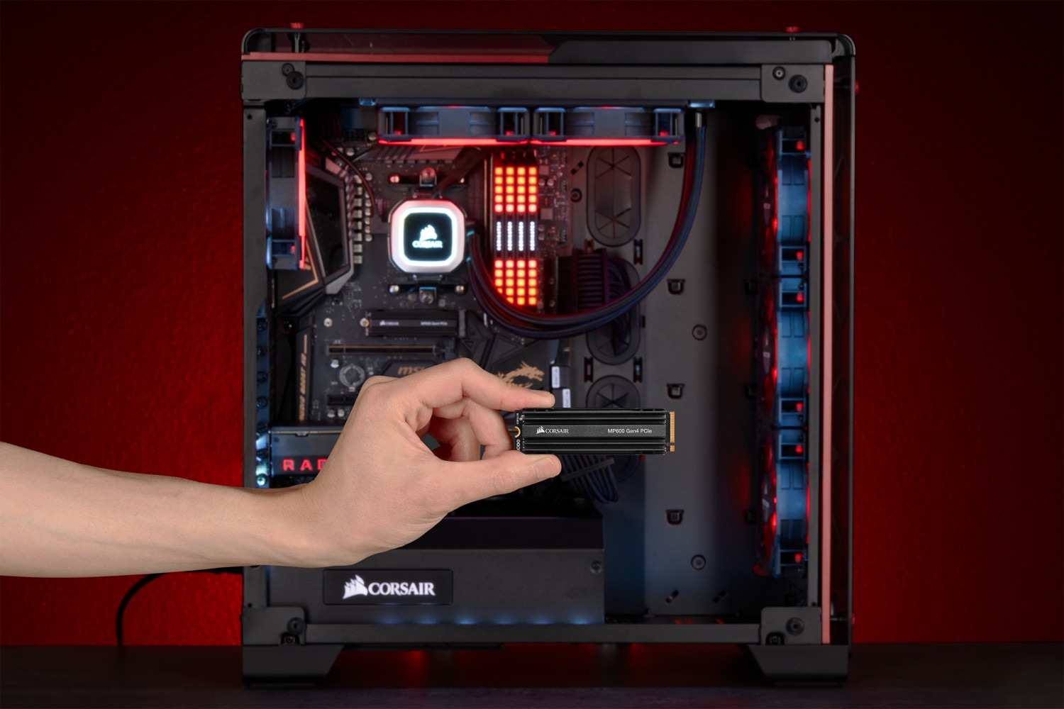 Corsair interne SSD »Force Series MP600 1TB NVMe PCIe Gen4 x4M.2 SSD«, Anschluss M.2 PCIe 4.0, M.2-Kühlkörper